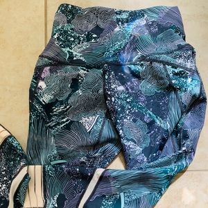 Zella crop leggings- small.